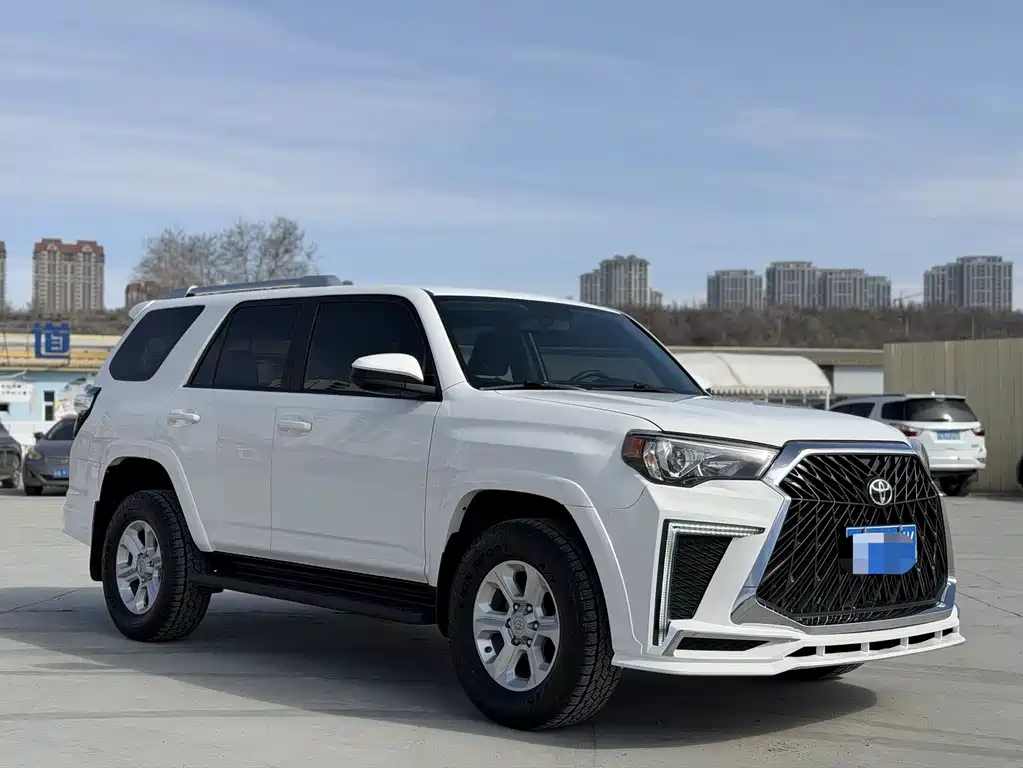 Toyota 4Runner 2016 4.0L AT
