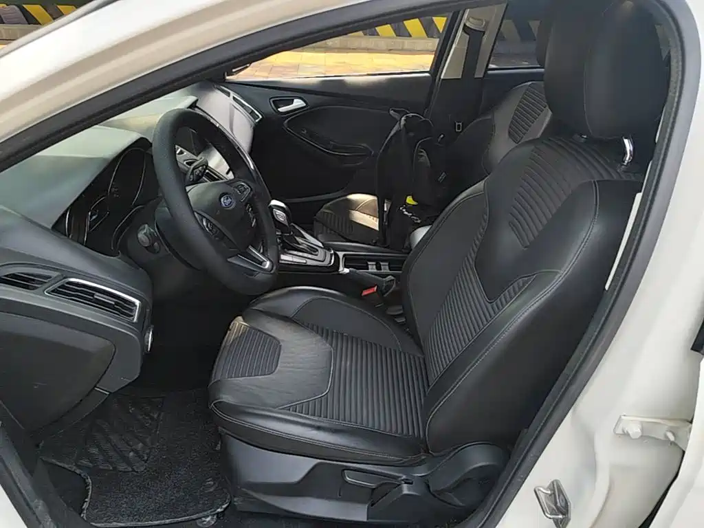 Ford Focus — миниатюра 15