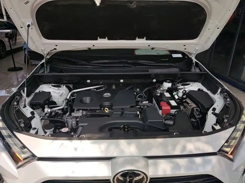 Toyota RAV4 — миниатюра 20