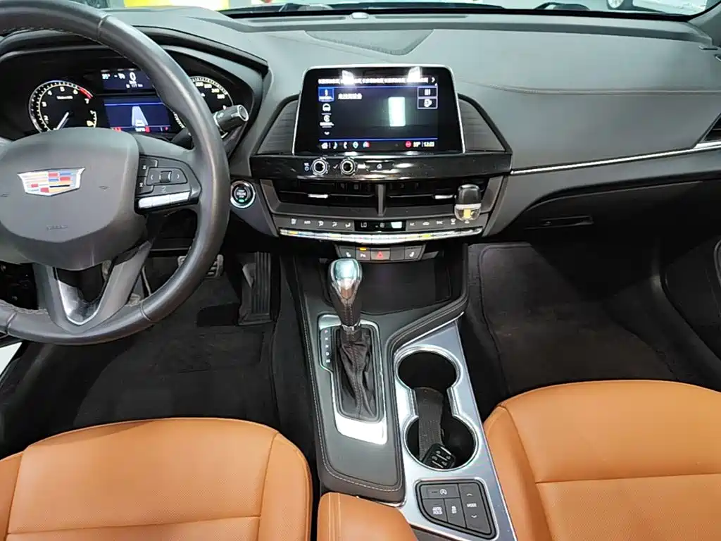 Cadillac CT4 — миниатюра 14