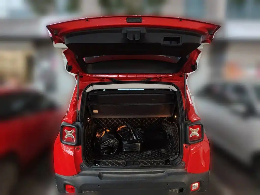 Jeep Renegade — миниатюра 15