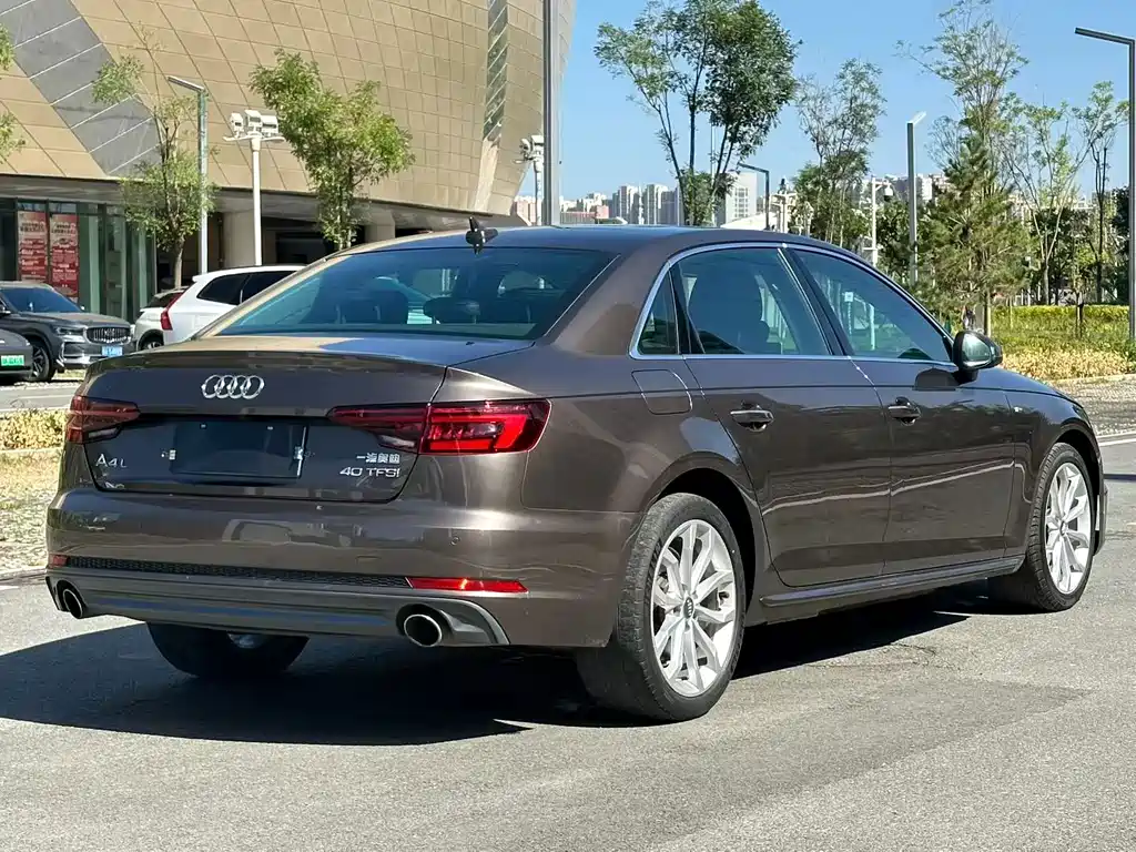 Audi A4L — миниатюра 6
