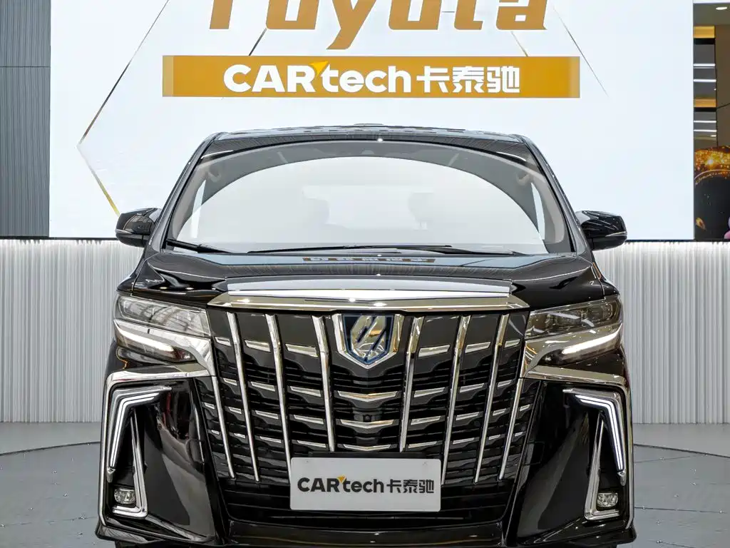 Toyota Alphard — миниатюра 2