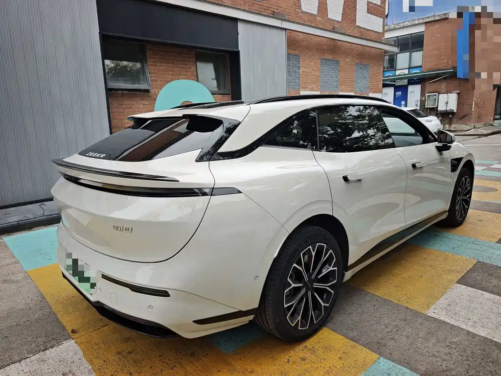 Zeekr 007GT — миниатюра 18