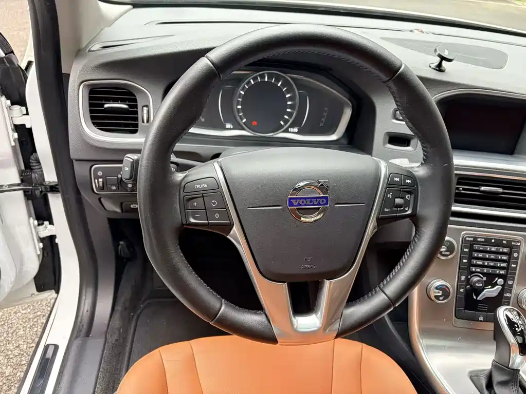 Volvo S60 — миниатюра 8