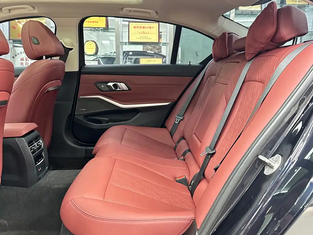 BMW 3 Series — миниатюра 8
