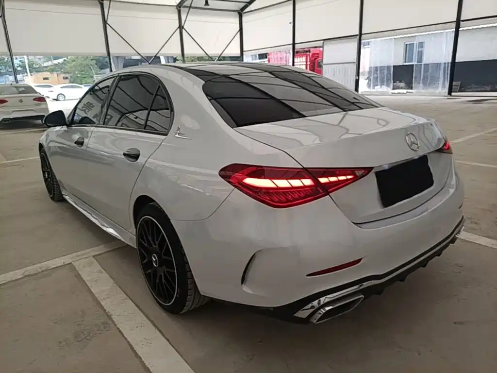 Mercedes-Benz C-Class — миниатюра 5