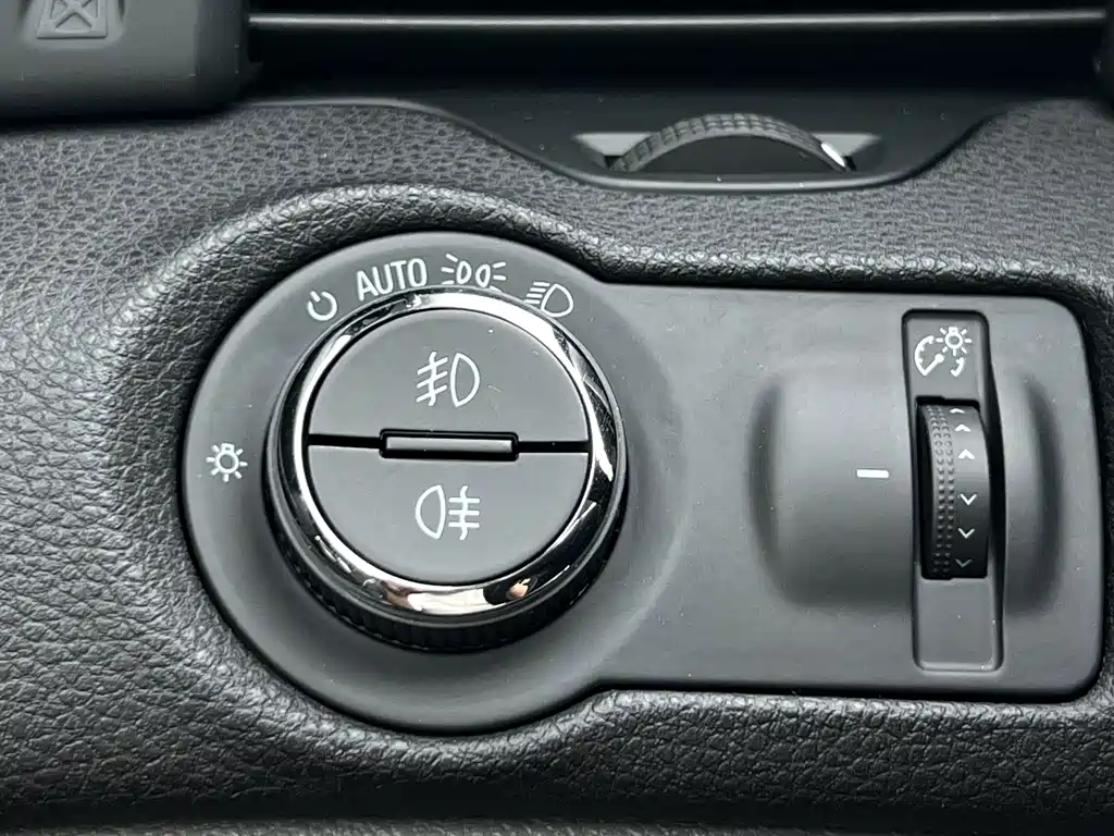Chevrolet Malibu — миниатюра 16