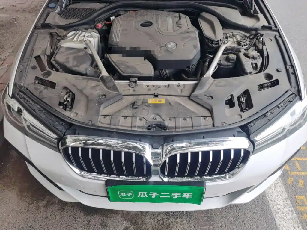 BMW 5 Series New Energy — миниатюра 16