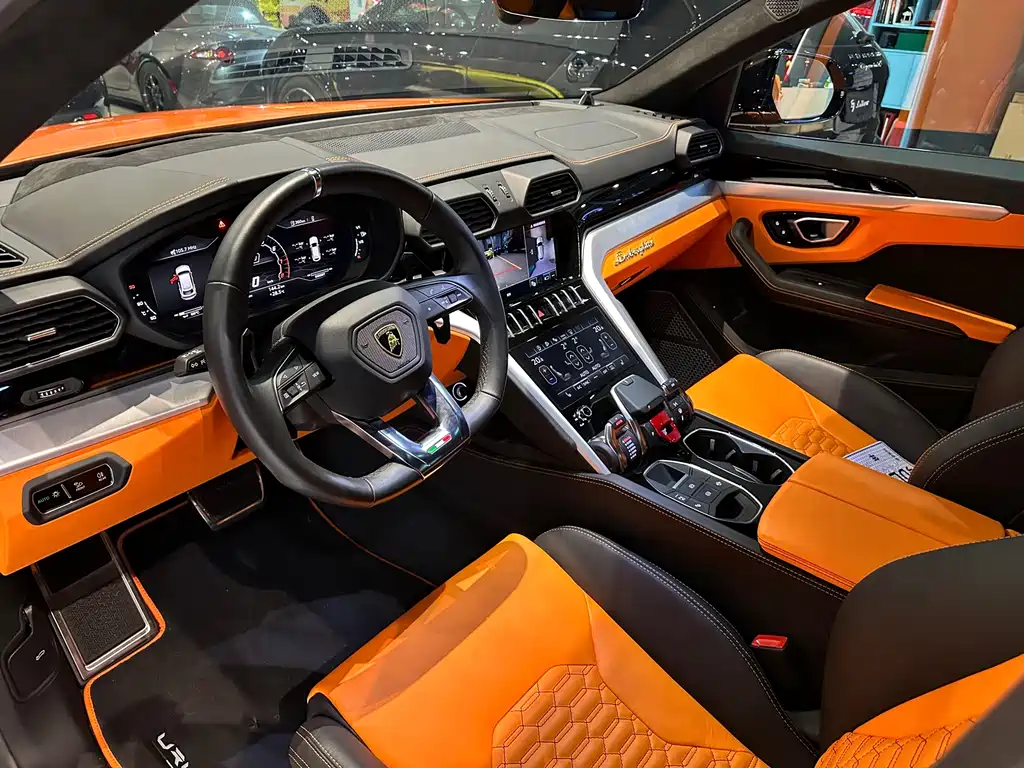 Lamborghini Urus — миниатюра 6