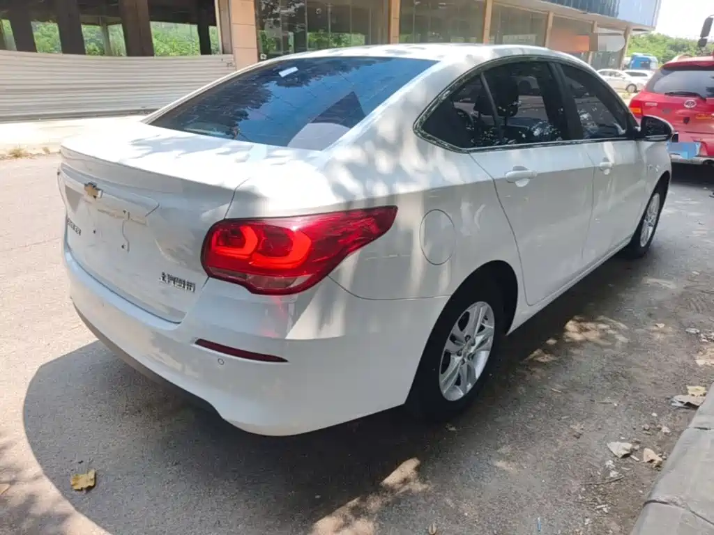 Chevrolet Cavalier — миниатюра 7