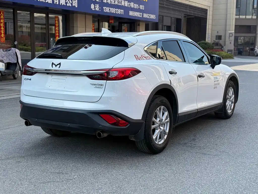 MAZDA CX 4
