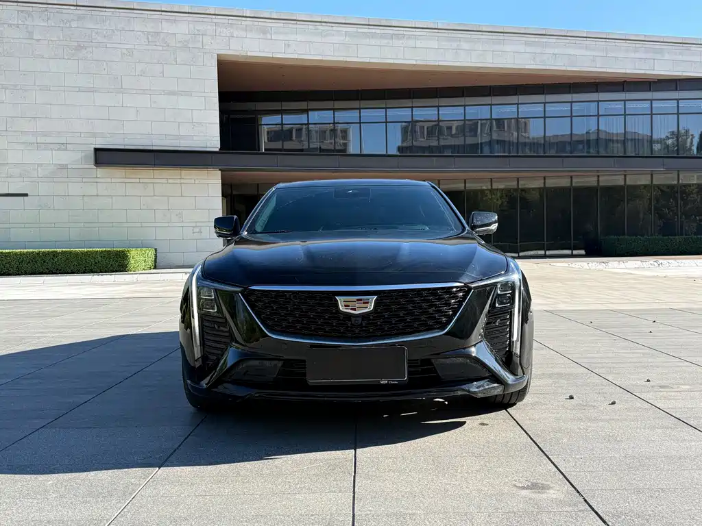Cadillac CT5 — миниатюра 2