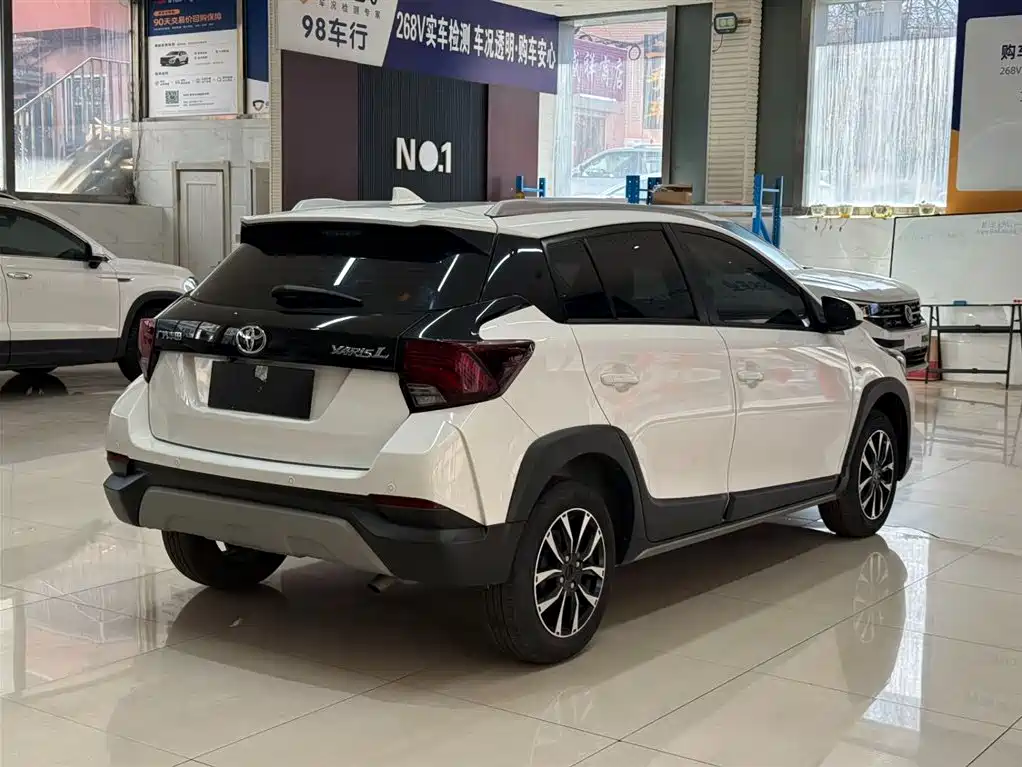 TOYOTA YARIS L ZHIXUAN