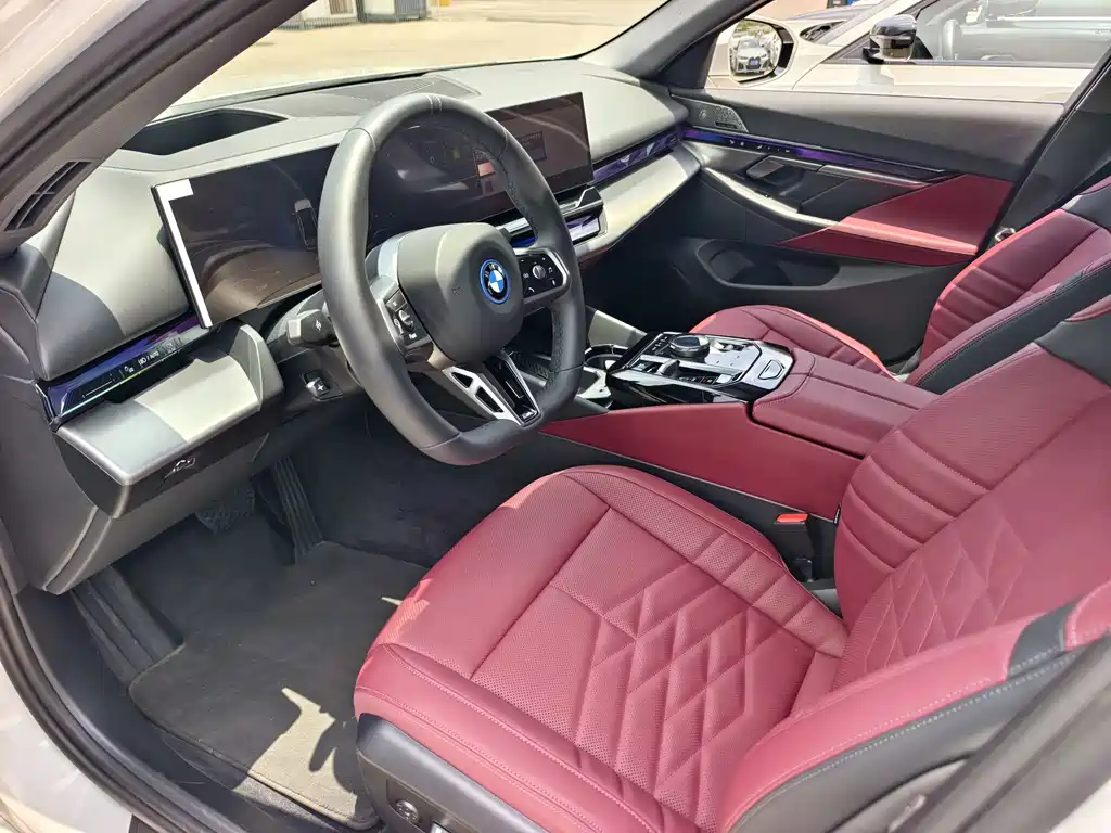BMW i5 2025 eDrive 40L M Sport
