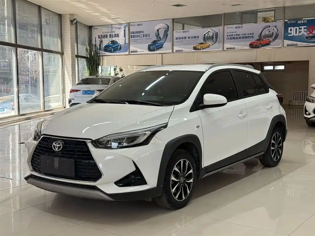 TOYOTA YARIS L ZHIXUAN