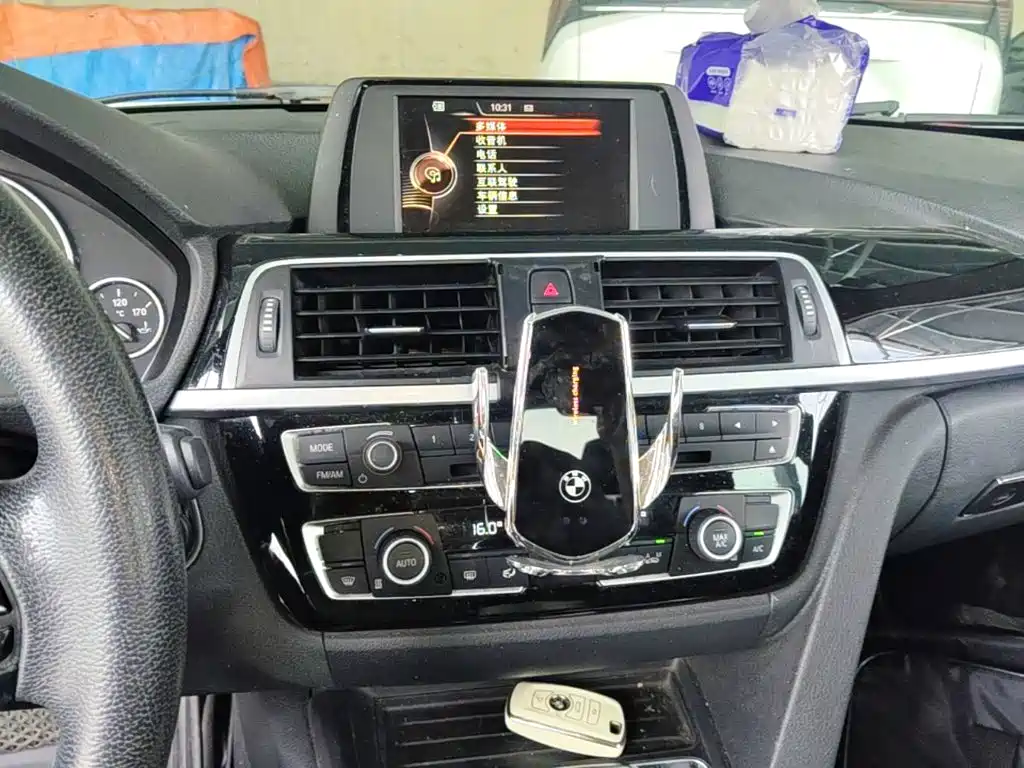 BMW 3 Series — миниатюра 9
