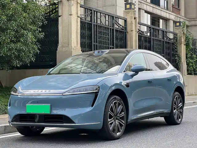 HONGMENG ZHIXING WISDOM WORLD R7 2024