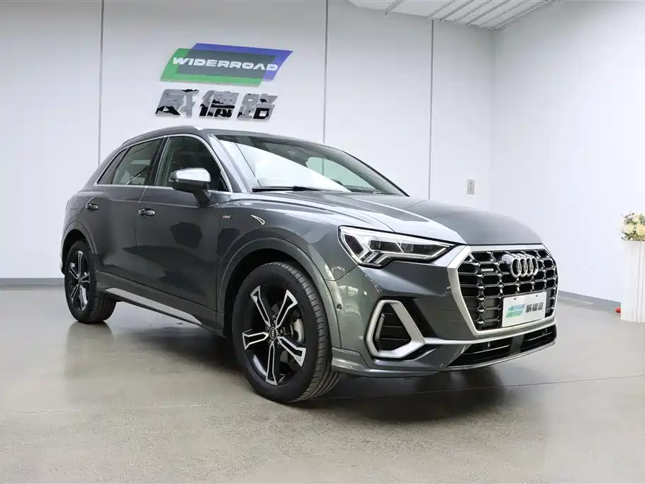 Audi Q3 2022 45 TFSI quattro Fashion