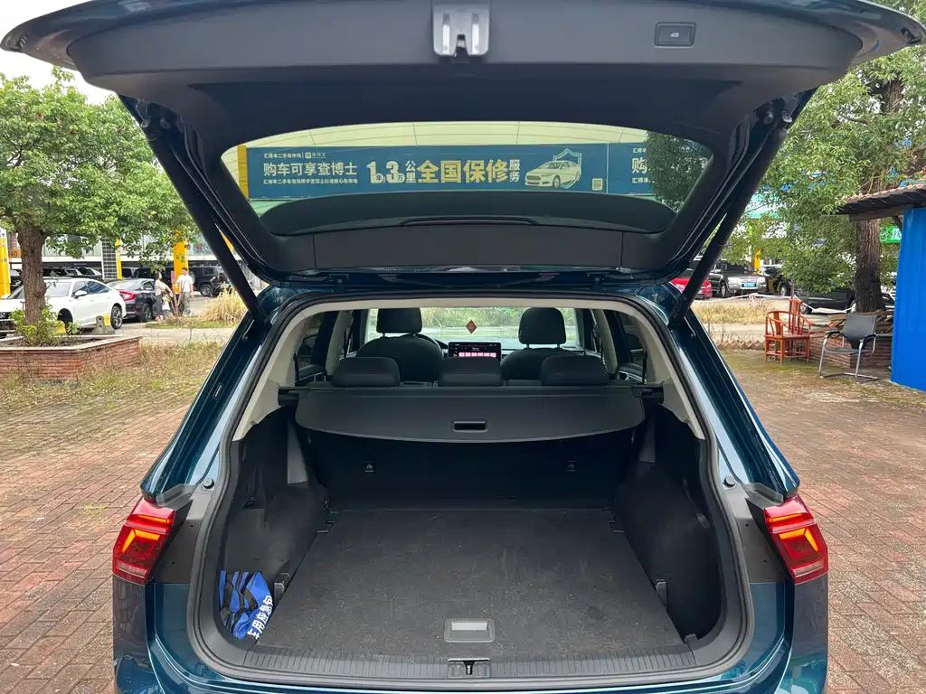 Volkswagen Tiguan L — миниатюра 21