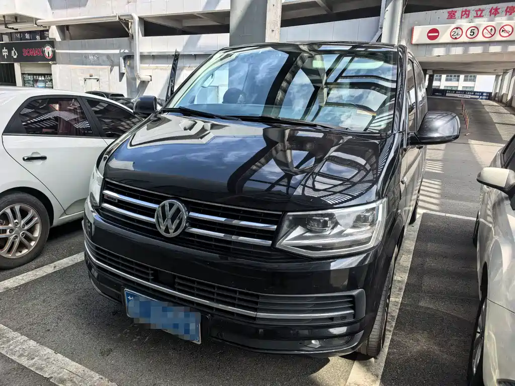 Volkswagen Multivan — миниатюра 2