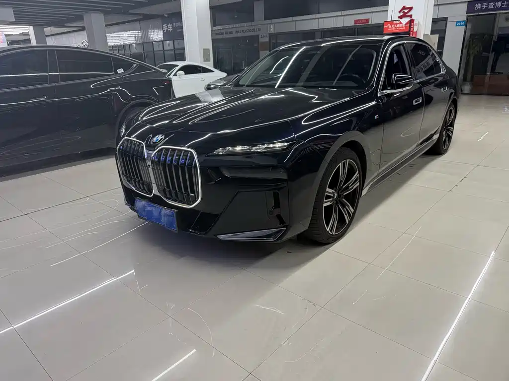 BMW 7 SERIES