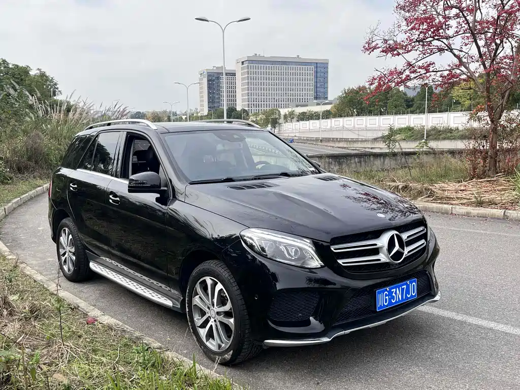 MERCEDES-BENZ GLE