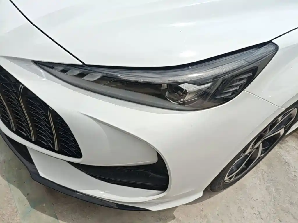 MG MG5 — миниатюра 24
