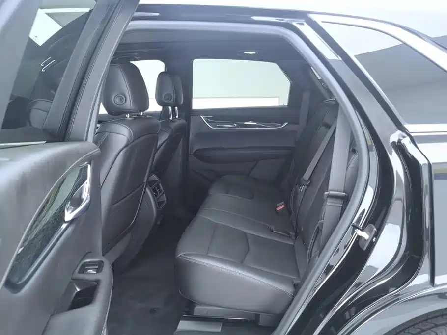 Cadillac XT5 — миниатюра 11