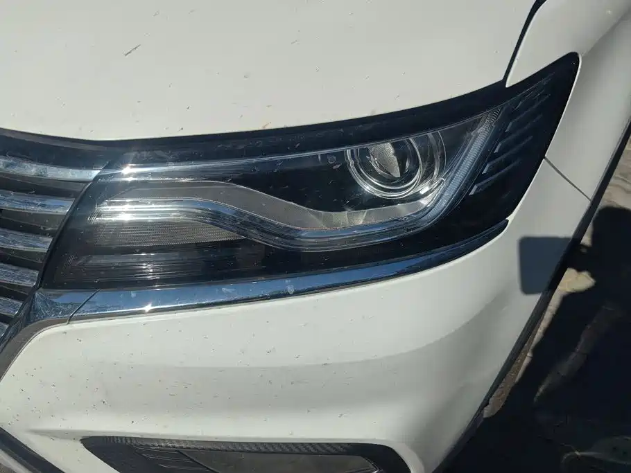 Roewe RX5 — миниатюра 5