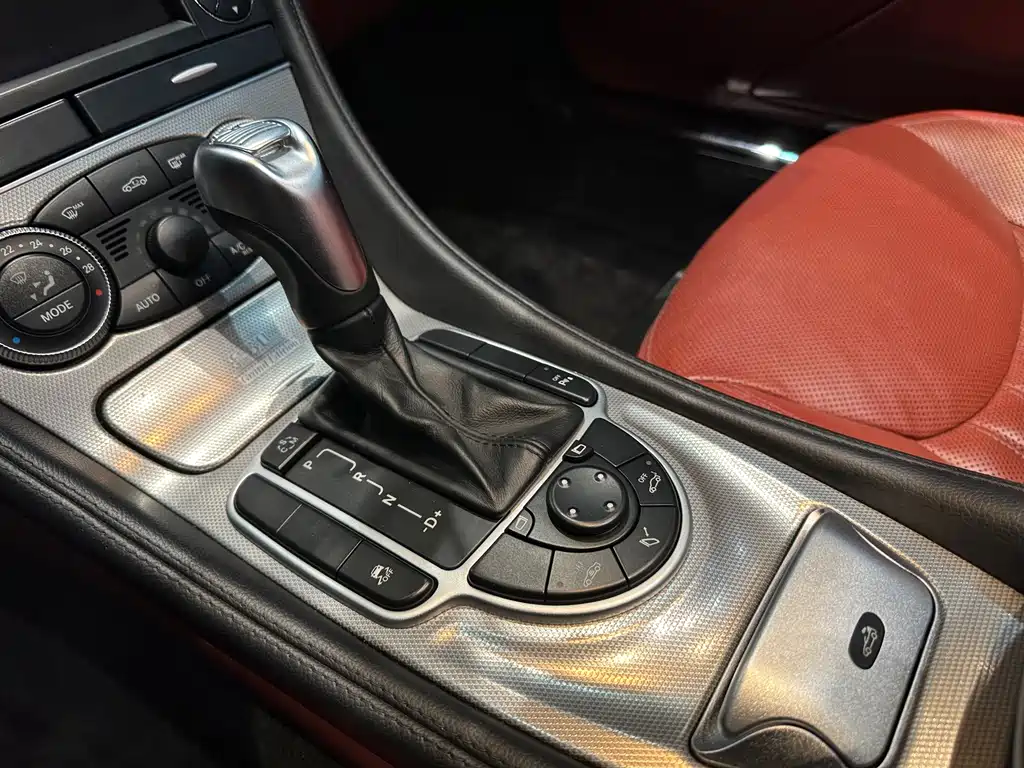 Mercedes-Benz SL-Class — миниатюра 8