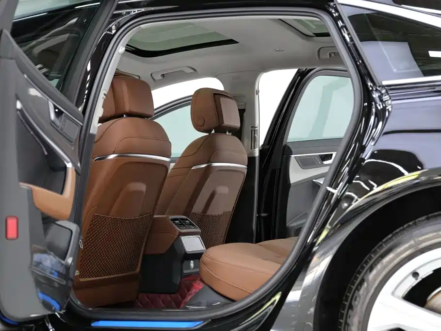 Audi A6L — миниатюра 6