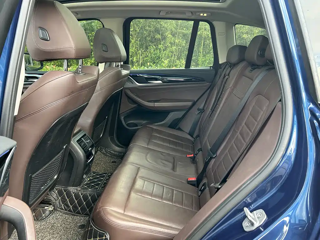 BMW X3 — миниатюра 12