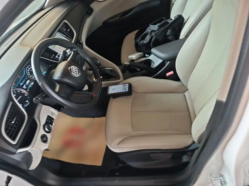 Buick Excelle — миниатюра 15