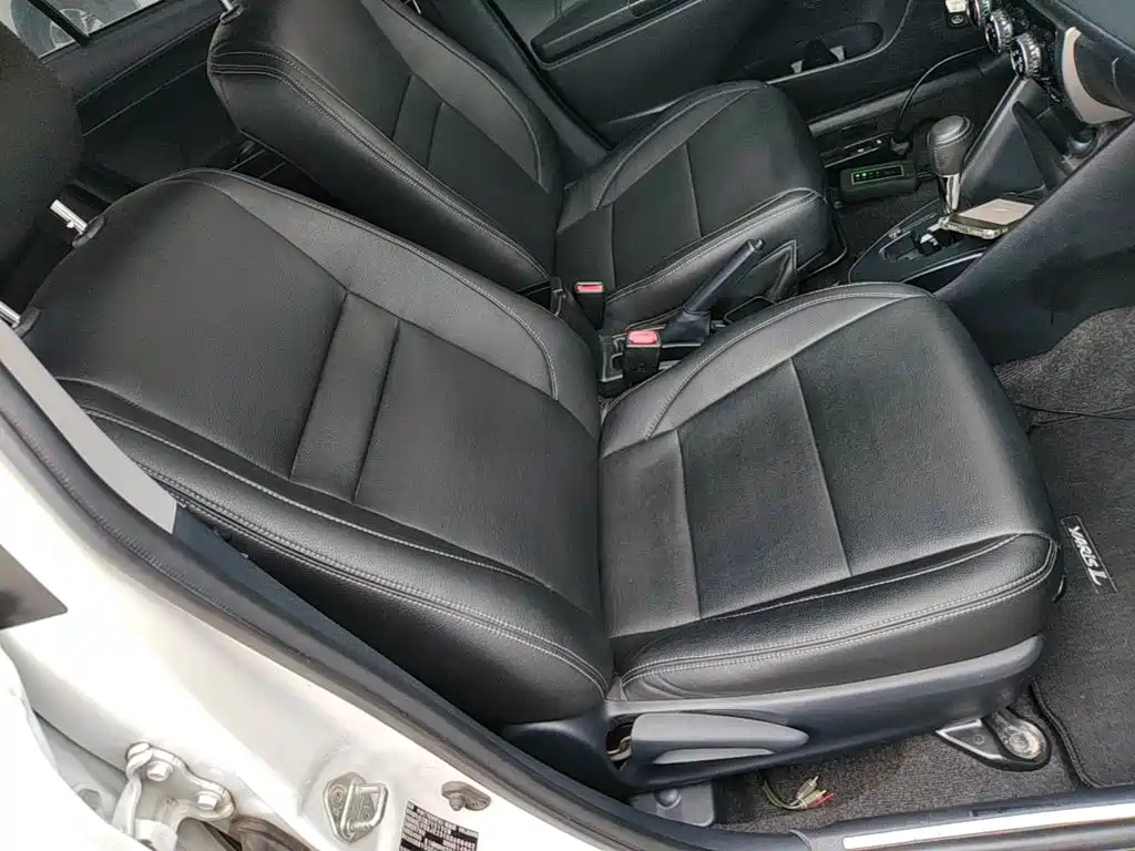Toyota Yaris L — миниатюра 25
