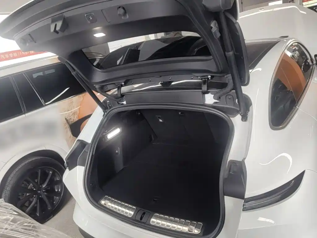 NIO ET5T — миниатюра 19