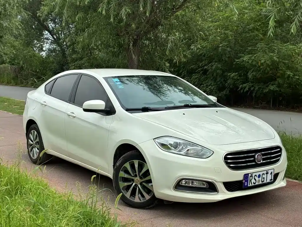 Fiat Viaggio 2014