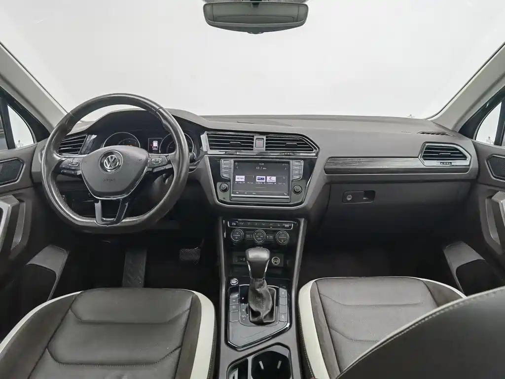 Volkswagen Tiguan L — миниатюра 5