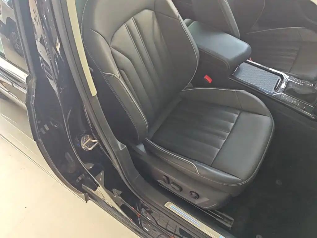 Volkswagen 帕萨特插电混动 — миниатюра 25