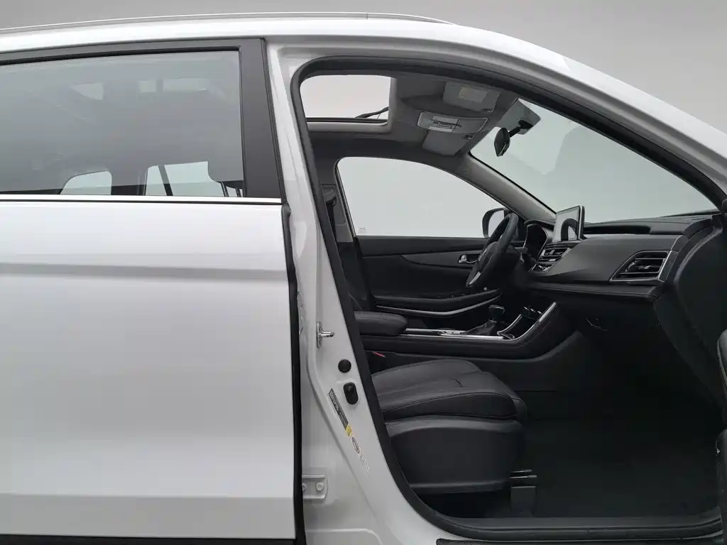 Changan CS75 — миниатюра 23