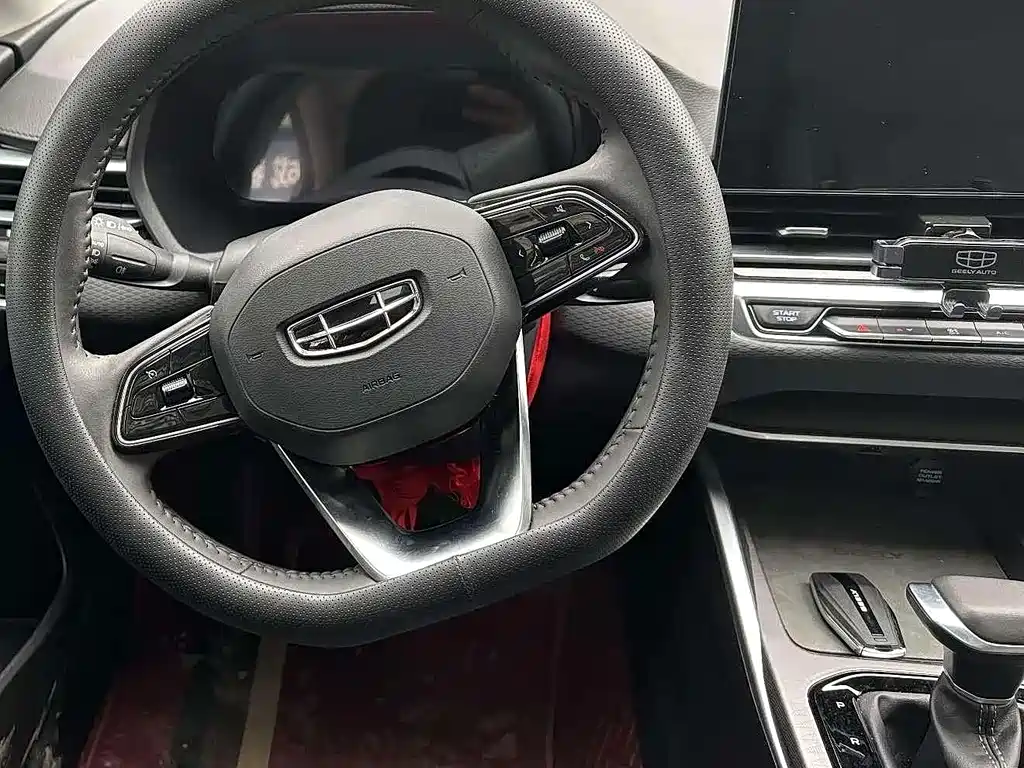 Geely Emgrand — миниатюра 4