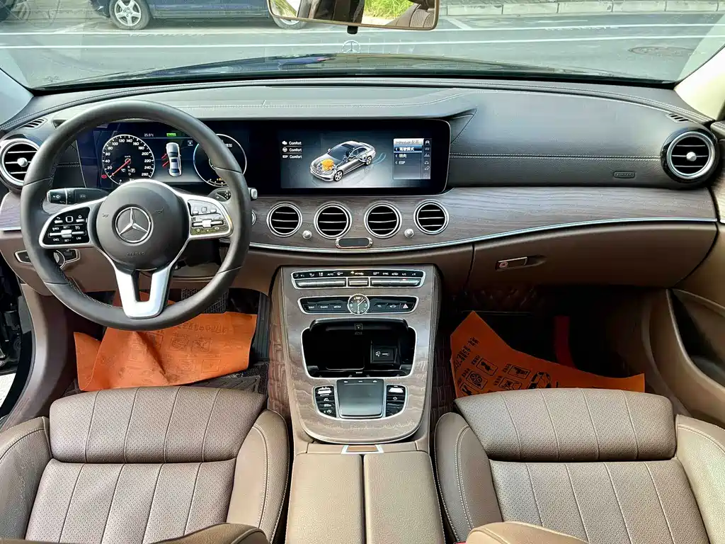 Mercedes-Benz E-Class — миниатюра 6