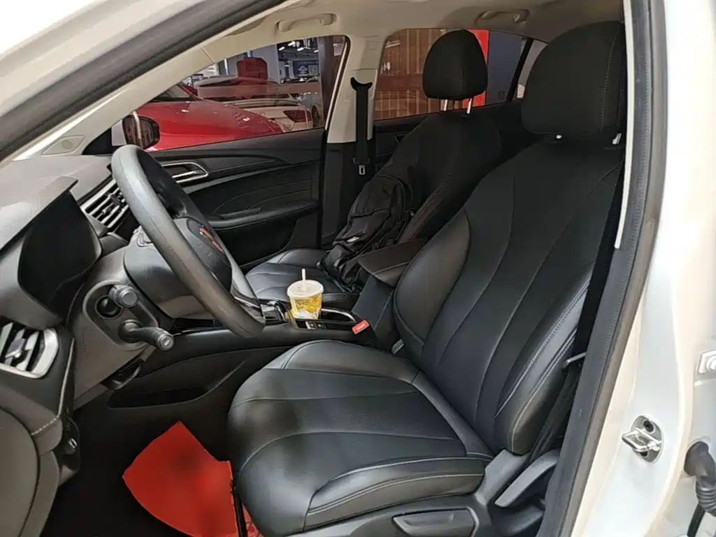 Roewe i5 — миниатюра 15