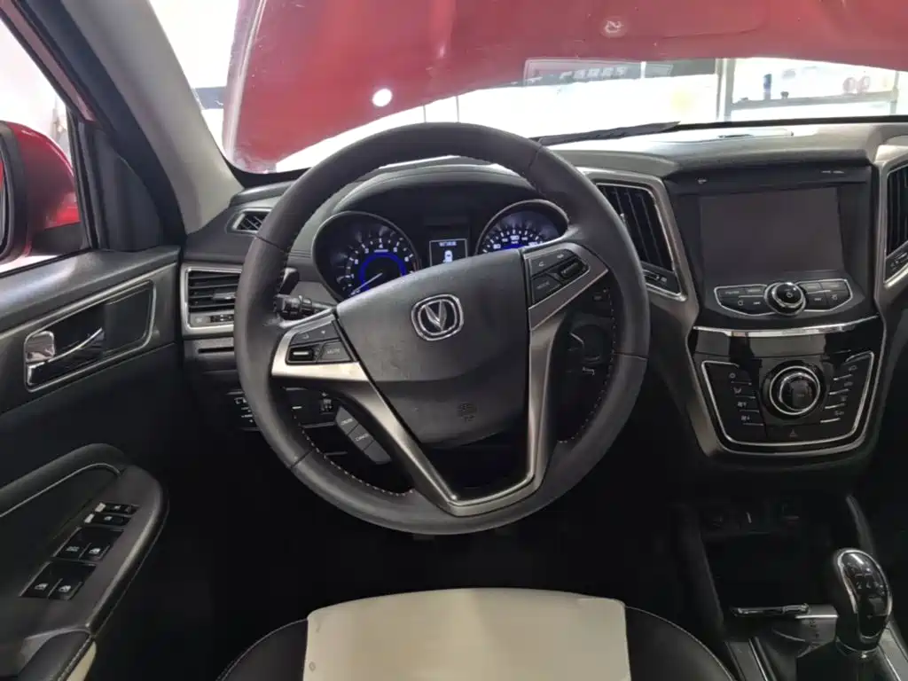 Changan CS35 — миниатюра 11