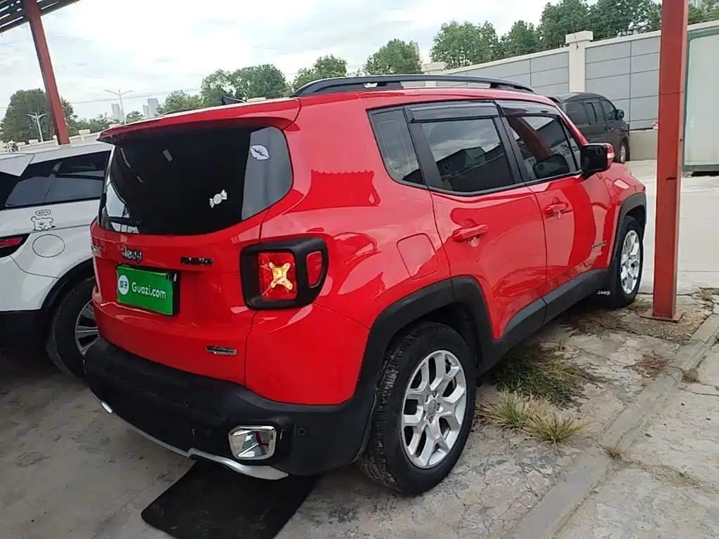 Jeep Renegade — миниатюра 7
