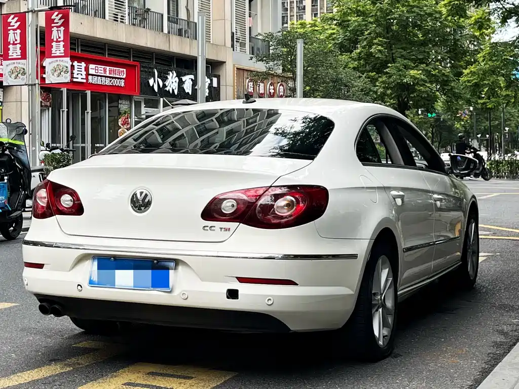 Volkswagen FAW - Passat CC CC 2013 1.8TSI Luxury