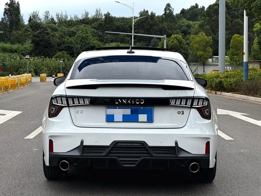 Lynk & Co 03 — миниатюра 8