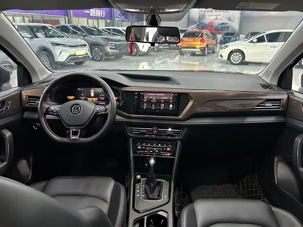 Volkswagen Tharu - фото 12
