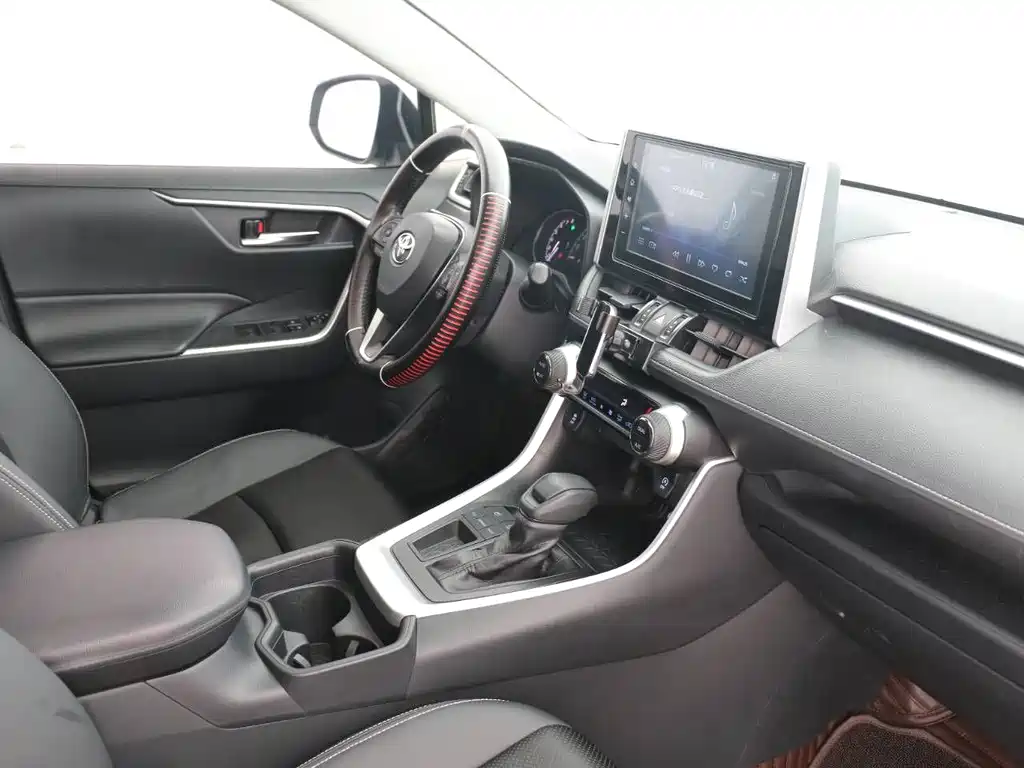 Toyota RAV4 — миниатюра 16