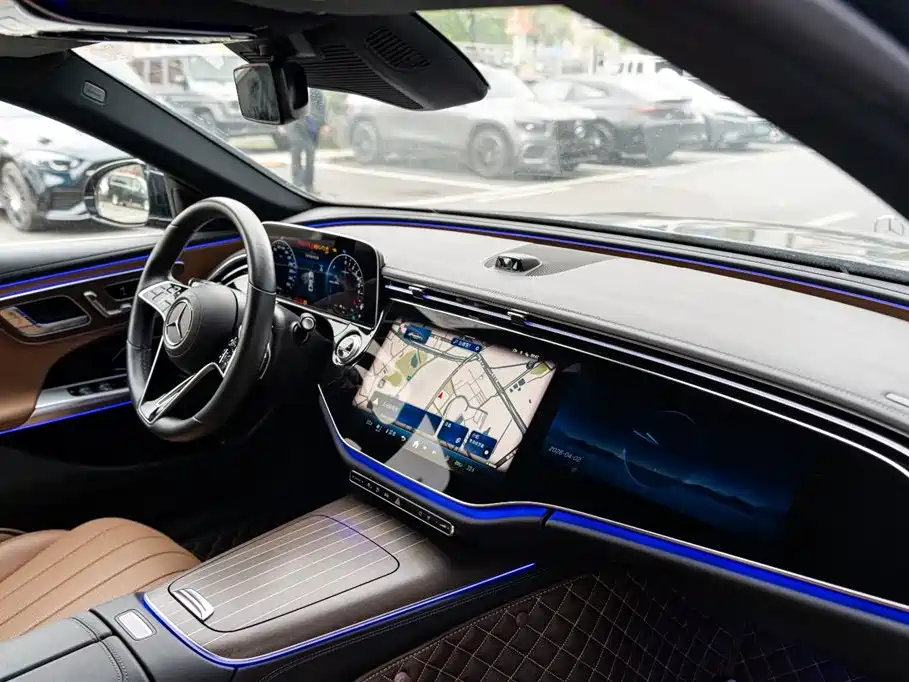 Mercedes-Benz E-Class New Energy — миниатюра 11